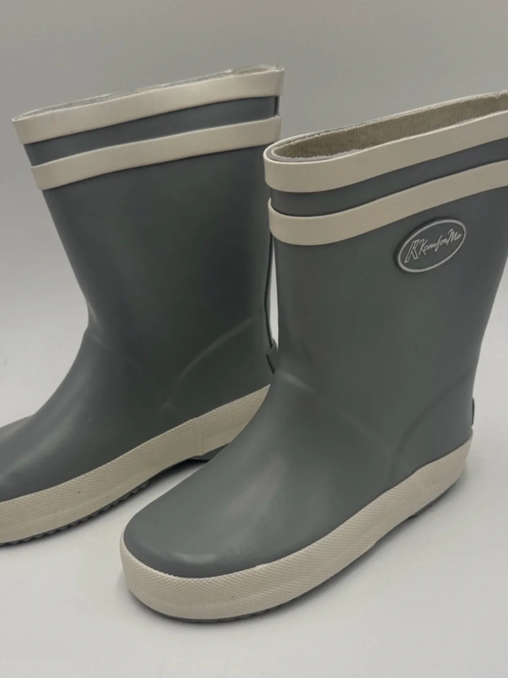 Children's Gray and Cream Rain Boots Size 10
